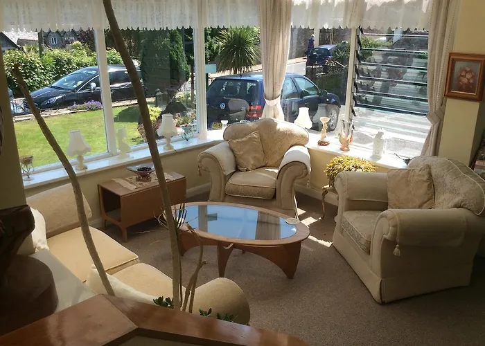 Coombe Court Hotel