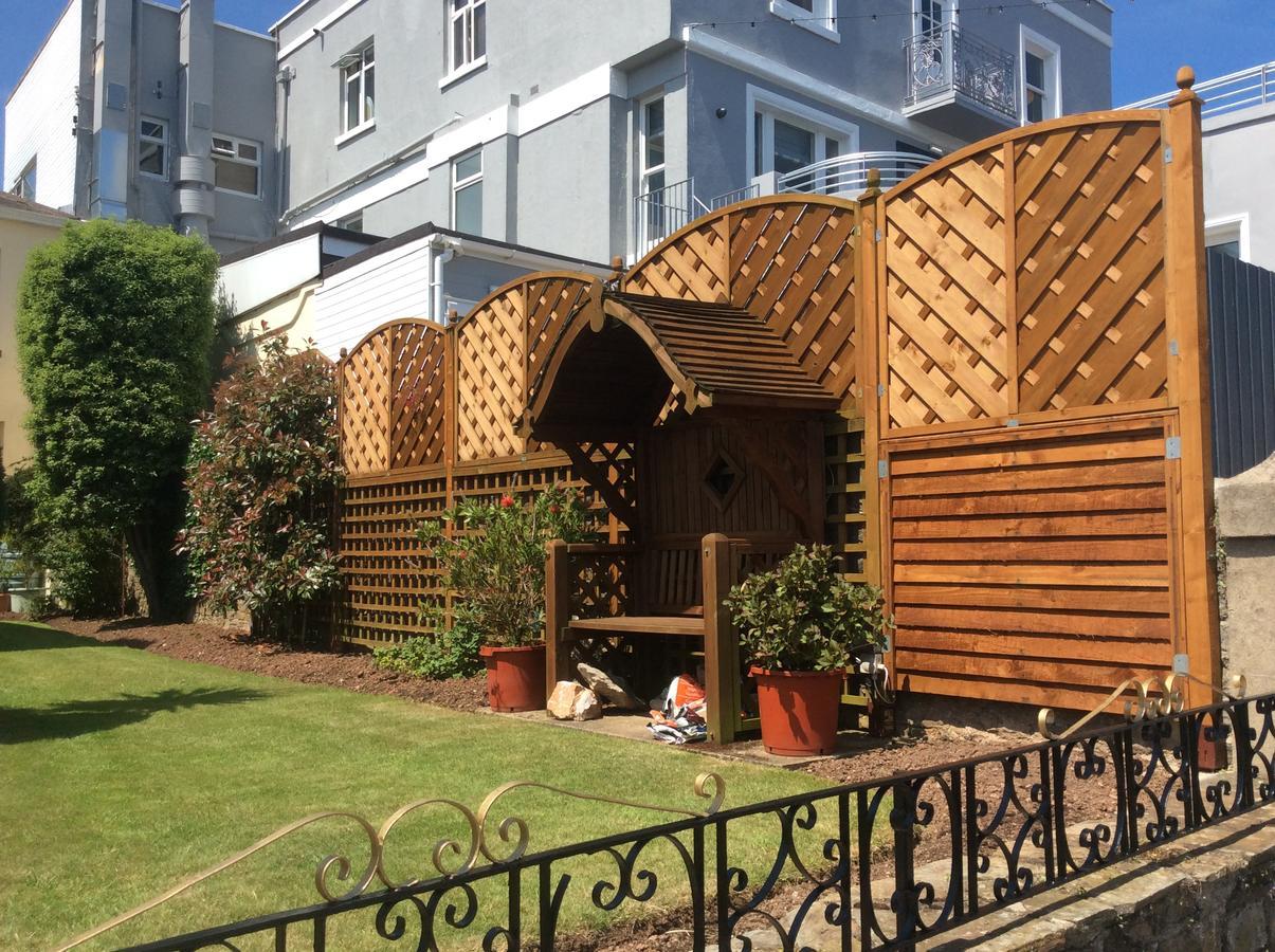 Гостевой дом Coombe Court 4*