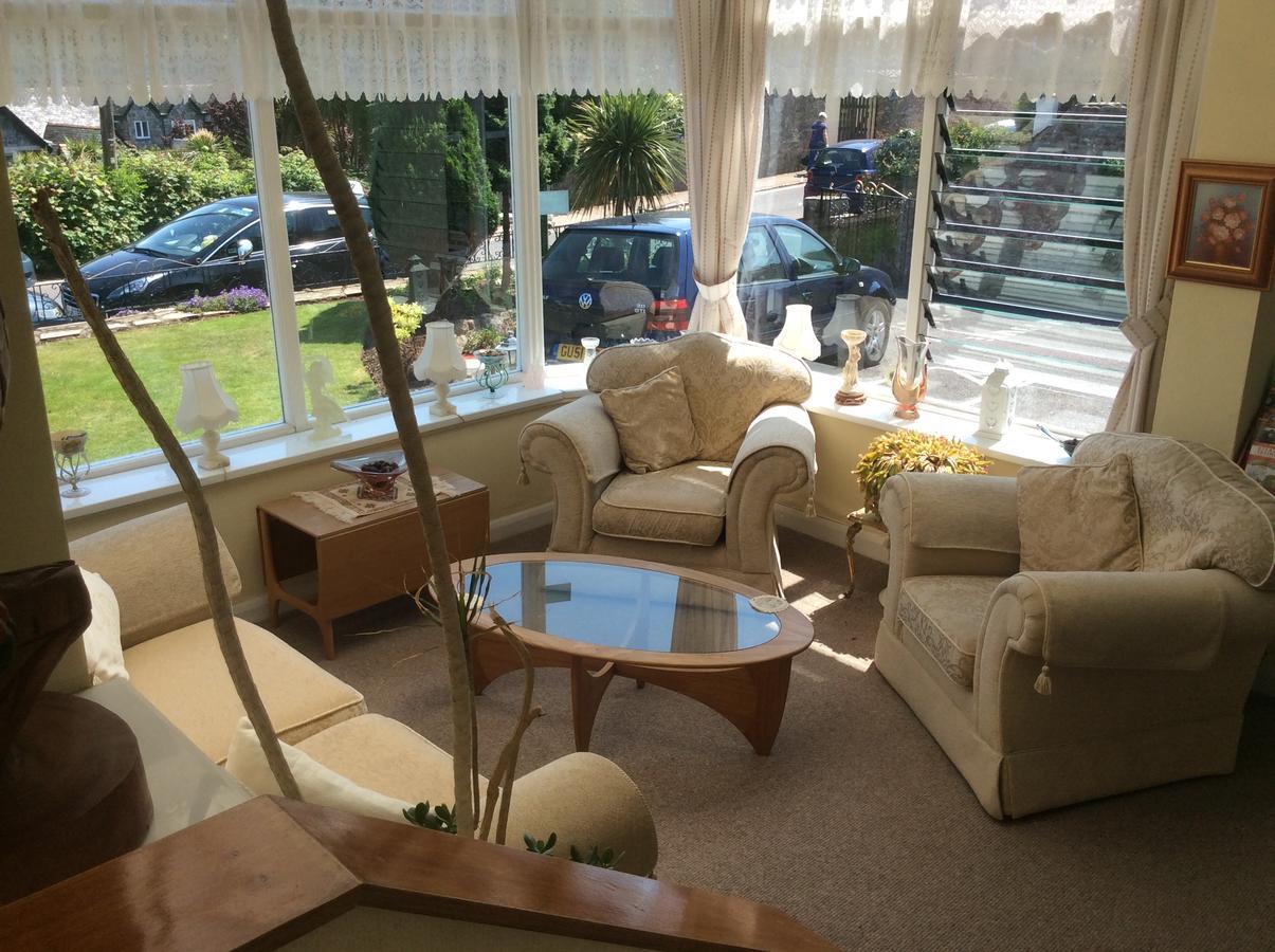 Pensión Coombe Court 4*